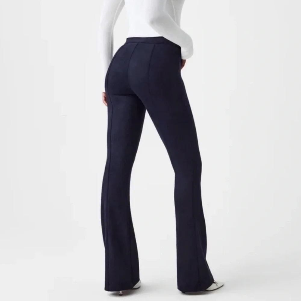 Spanx Classic Navy Faux Suede Flared  Pants Size Large fits Medium - Picture 2 of 7